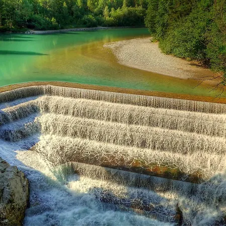 アパート Mensel 1 *